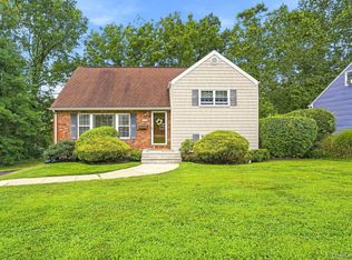21 Dexter Road, Yonkers, NY 10710