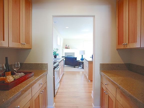 5th image of 5971 SE Drake St