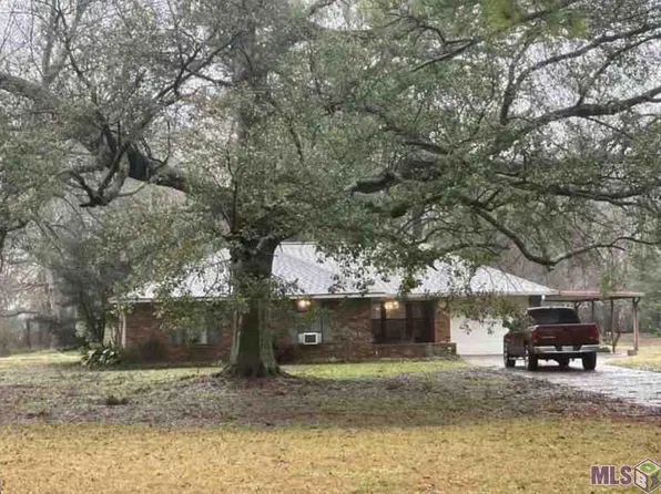 11826 E Subdivision Rd, Port Allen, LA 70767