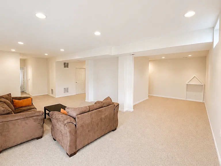131 Claude Ct SE — Photo 19