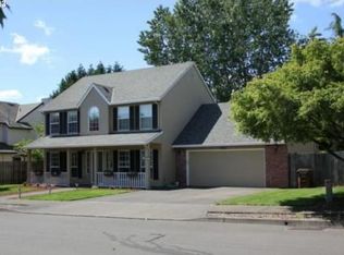 19341 Spring Valley Dr, Oregon City, OR 97045