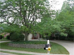 6199 Deerwood Ct, Greenwood, IN