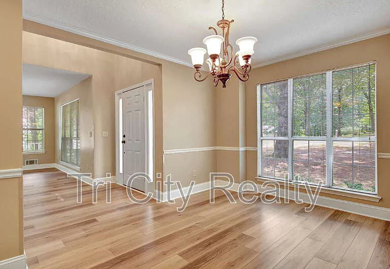 49 Montrose Ln — Photo 13