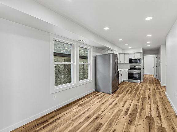 5th image of 3814 Arctic Ave