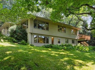 102 W Kraft Rd, West Saint Paul, MN 55118