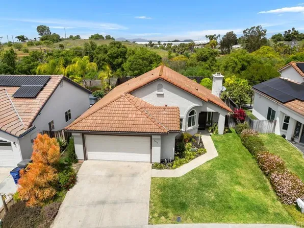 2075 Paseo De Anza, Vista, CA 92084