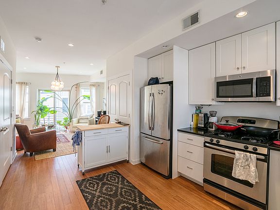 5th image of 1834 Poplar St #2