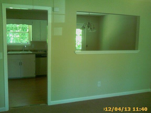 5th image of 181 Burkeridge Dr SE