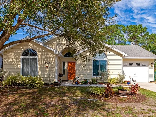 5809 Pauma Pl, Sarasota, FL 34232