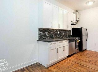 935 Metropolitan Ave APT 1R, Brooklyn, NY 11211