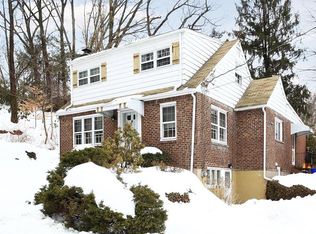 57 Glenview Ter, Cresskill, NJ 07626