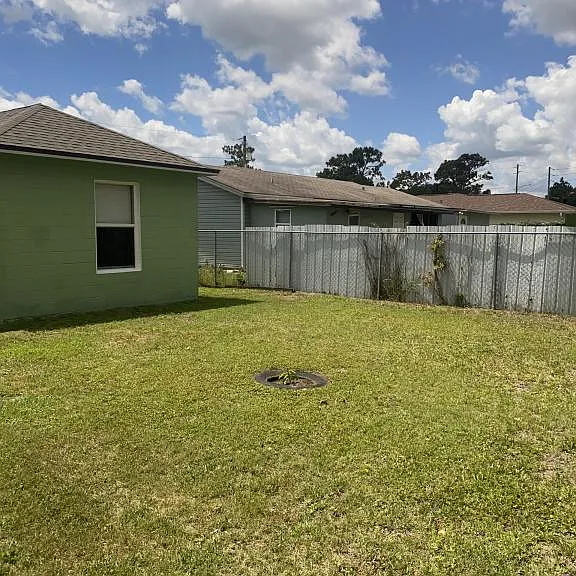305 Chiquita Ct — Photo 22