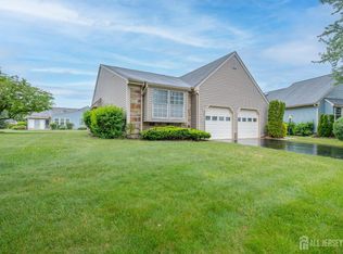 6 Franklin Pierce Dr, Monroe Township, NJ 08831