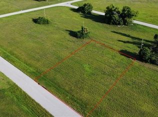 1720 NE 17th St, Cape Coral, FL 33909