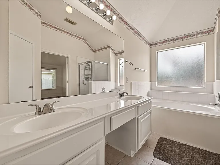15903 Timber Chase Dr — Photo 36