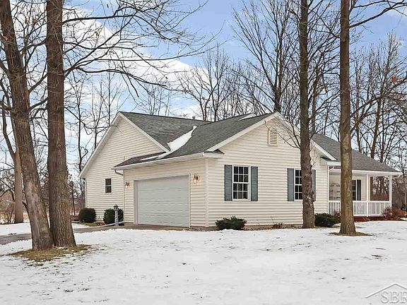 3rd image of 3866 Barrington Dr