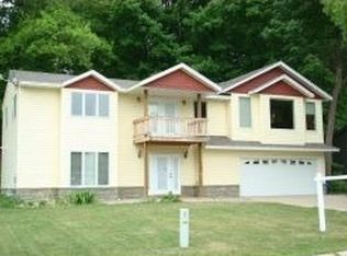 1733 Jones Ln, Mound, MN 55364