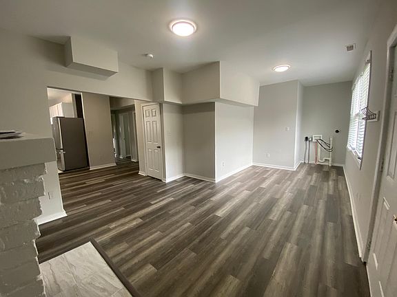 5th image of 15 Dundee Ave #A