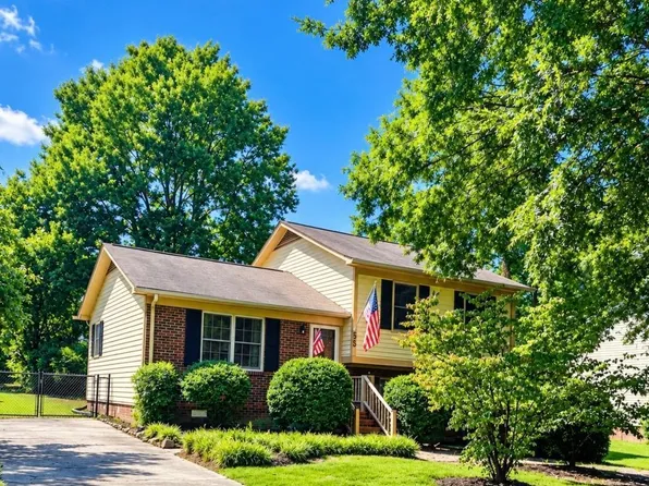 55 N Angela Cir, Durham, NC 27703