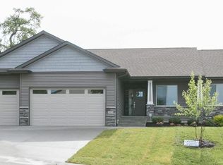 2923 Diamond Mil Cir, Coralville, IA 52241