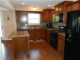 4th image of 3585 Southwood Dr