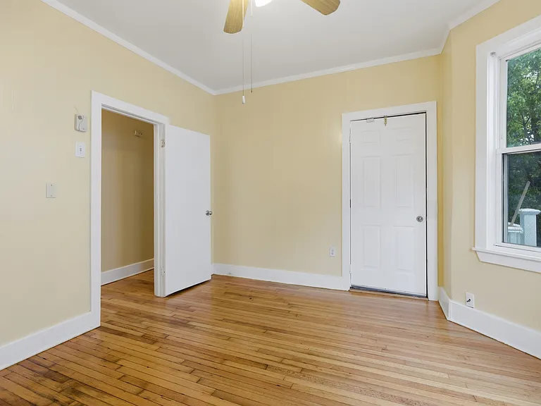 15 Drummond St #1 — Photo 9