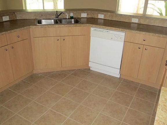 5th image of 13934 9th St