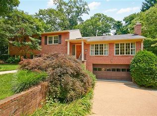 3550 36th Rd N, Arlington, VA 22207