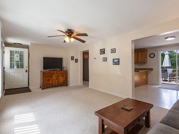 5th image of 388 Waterford Road