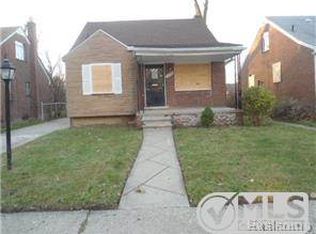 9377 Heyden St, Detroit, MI 48228