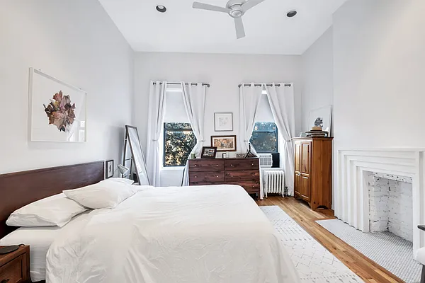 Rented by Compass | media 10