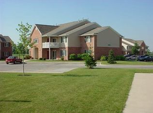 Pine Grove Apartments, Bluffton, IN 46714