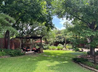6814 Blackwood Dr, Dallas, TX 75231