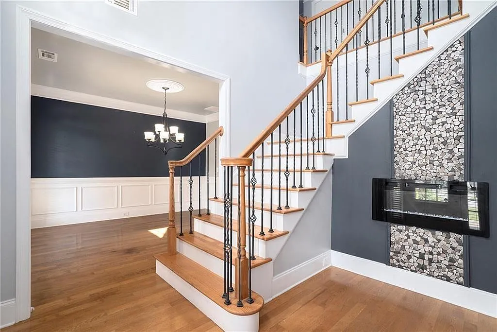 4 bed, 3.5 bath, 3197 sqft, $2,700 — Photo 4