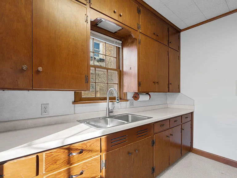 1109 3rd St NW — Photo 12