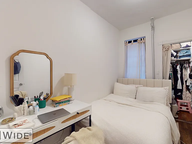 178 Thompson St #6B — Photo 2
