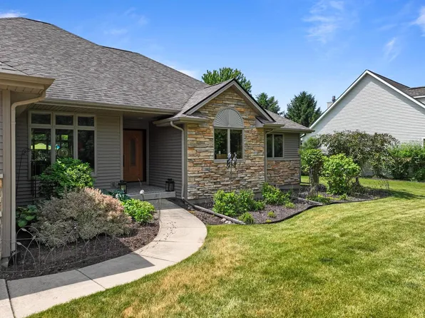 403 Fair Oaks DRIVE, Williams Bay, WI 53191
