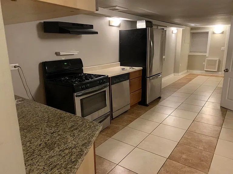 2863 W Belden Ave #2 — Photo 8