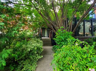 458 Crawford St #BASEMENT, Toronto, ON M6G3J6