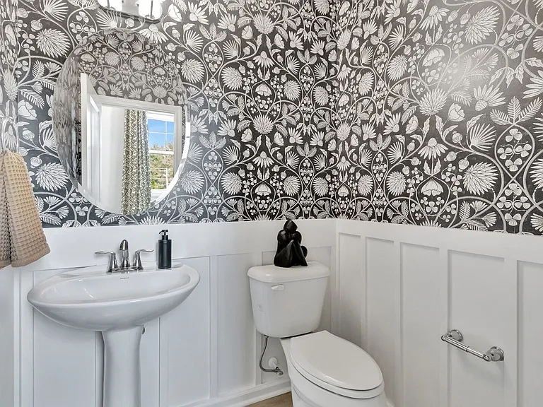 10056 Secluded Garden Dr — Photo 5