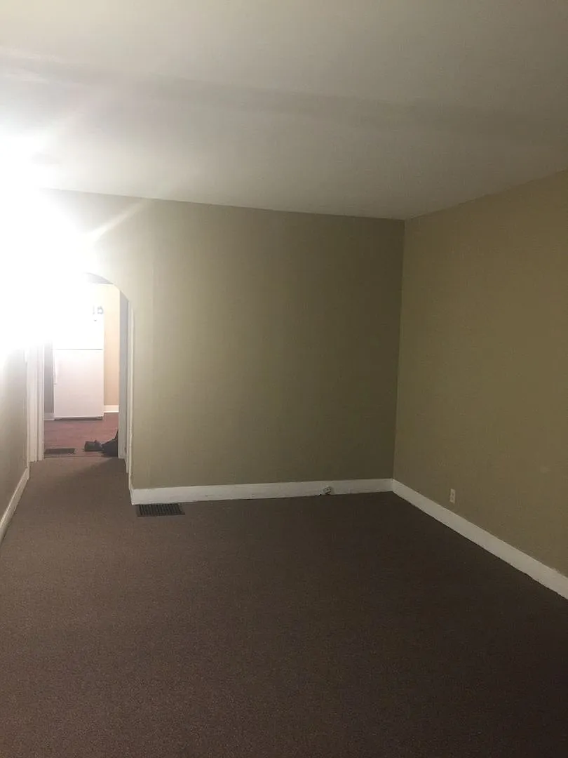 SR 151-155 E 2nd — Photo 2