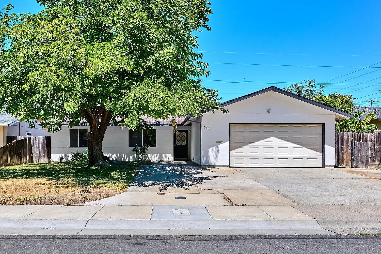 3621 Fallis Cir photo 1