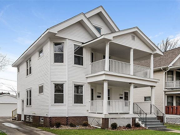 3rd image of 1506 Victoria Ave
