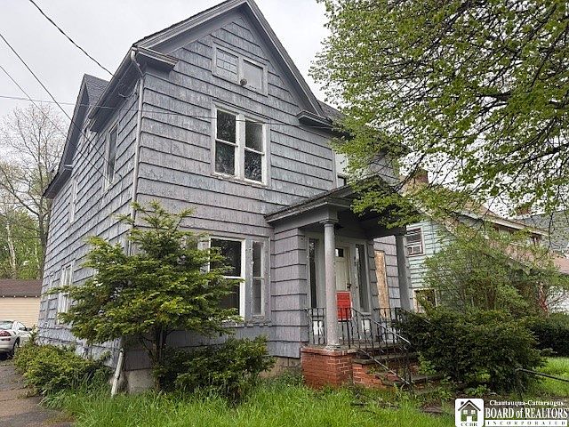 1st image of 98 Myrtle St
