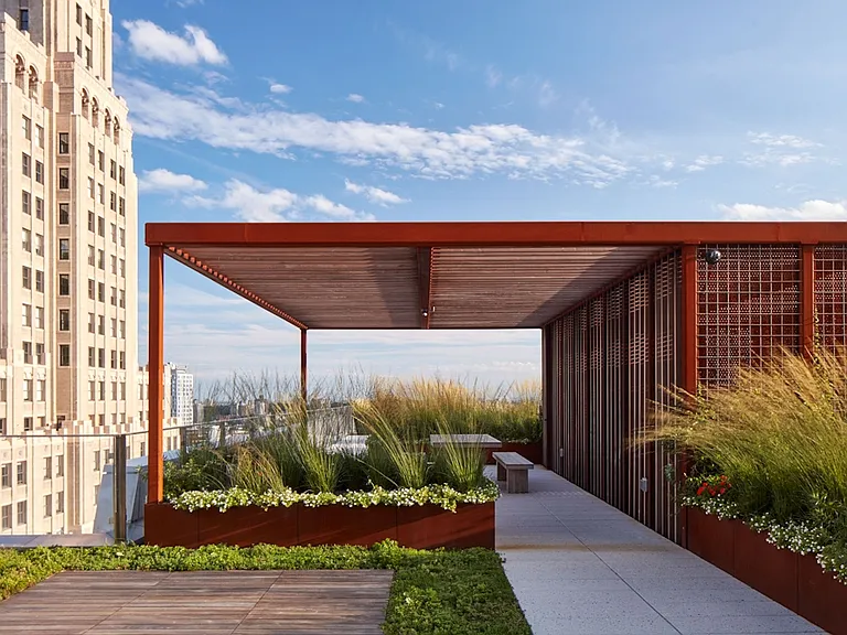300 Ashland Pl #35E — Photo 12