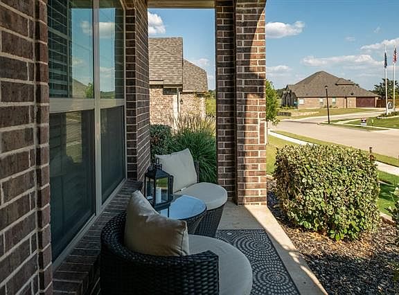 4th image of 120 Saint Elias Dr