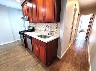 30-36 49th St #1SS, Astoria, NY 11103