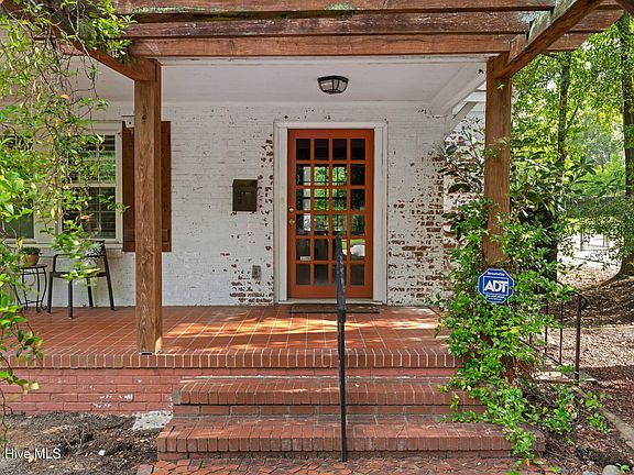 3rd image of 2735 Henry Street