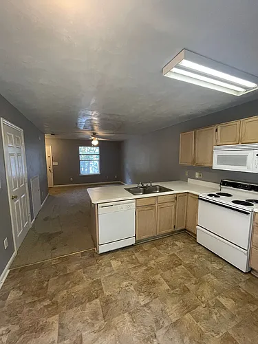 105 Valencia Dr #B Photo 1 105 Valencia Dr #B Photo 1