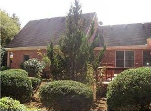 5th image of 1400 Centerville Tpke S